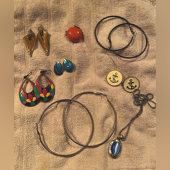 Vintage Jewelry BUNDLE - Picture 1 of 9